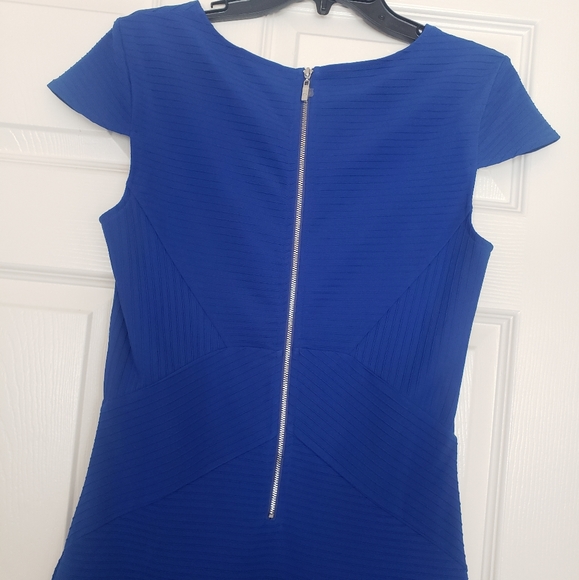 GUESS Dress - Picture 2 of 5